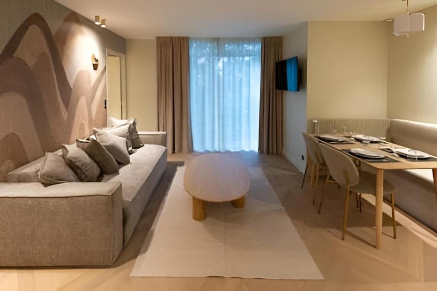 Basfroi Cosy Apartment 1 - 5
