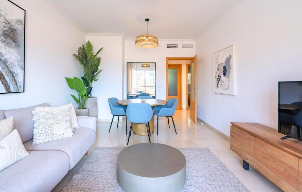 Delightfully Furnished Ground Floor 2 Bed Apartment in Casares Costa - 2