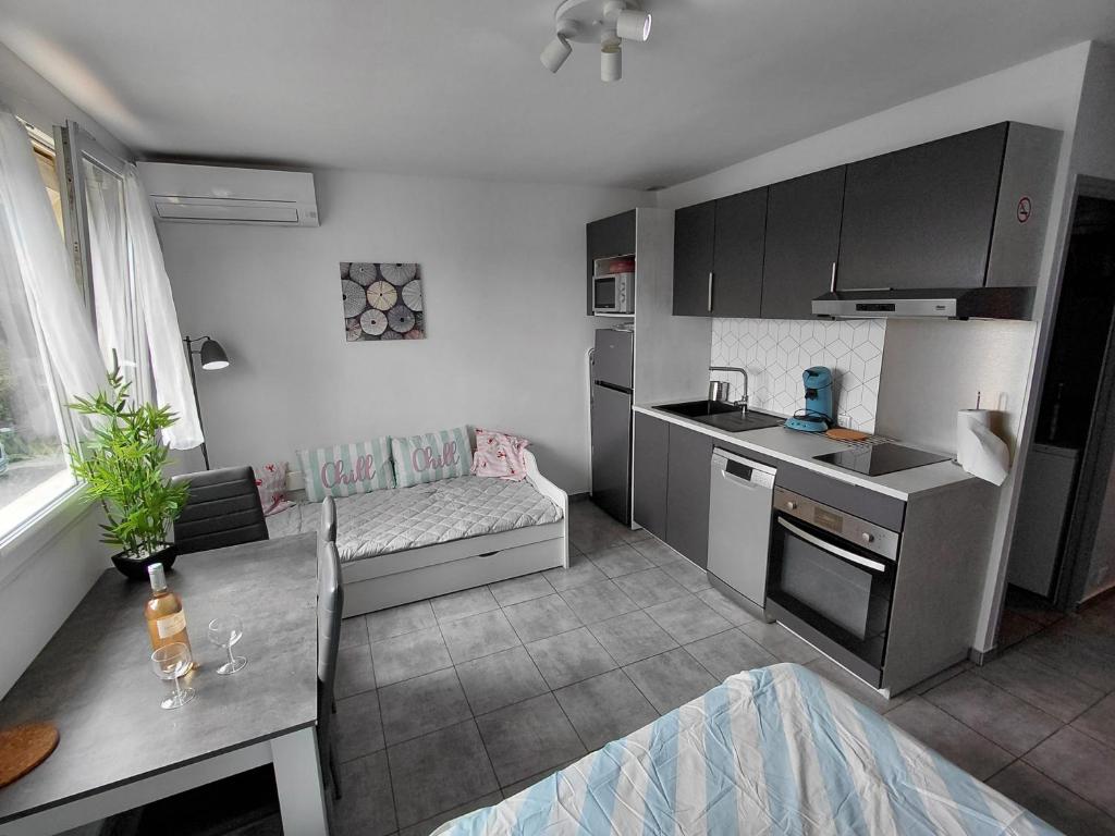 Palavas Beau studio avec Parking Climatisation - 3