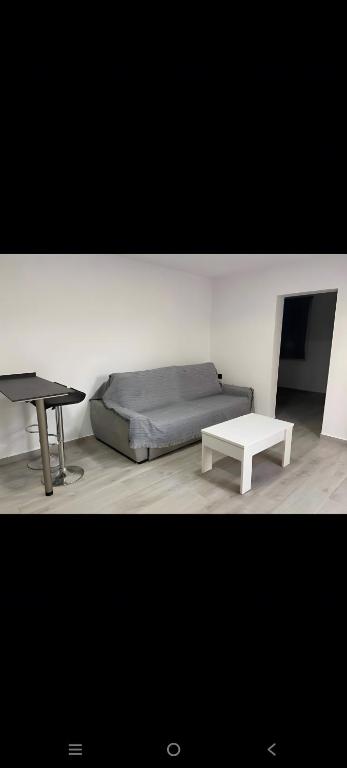 Apartamento con Piscina y Barbacoa - 2