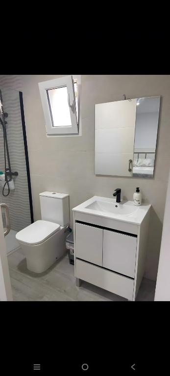 Apartamento con Piscina y Barbacoa - 4