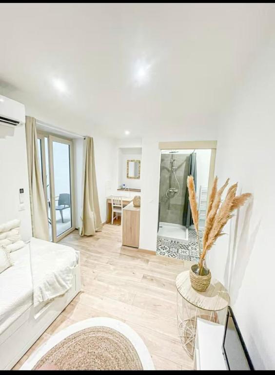 1-bedroom apartment - Private patio - Air conditioning - Les Halles neighborhood - 5