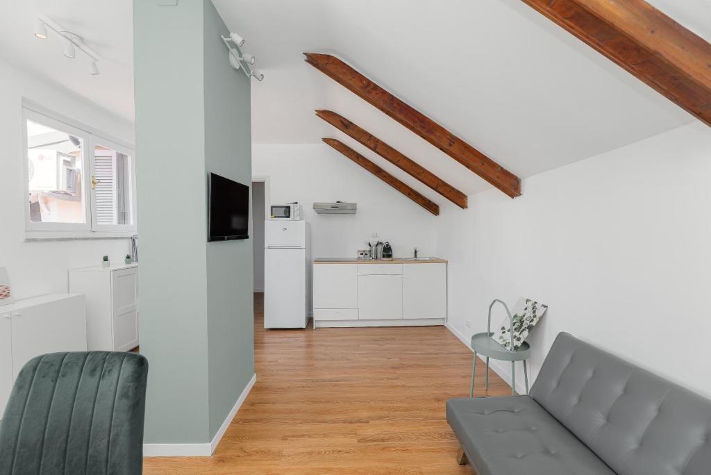 Mantova House 2 - 4