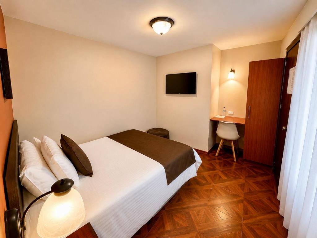 Hotel Endamo - 5