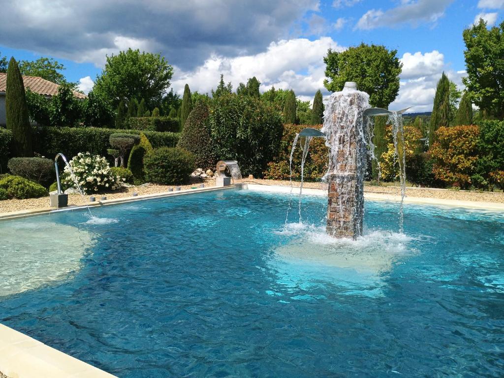 Pépinière Chêne Vert Gîtes d'exception Piscine Parking - 1