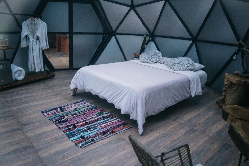 Bliss Sanctuary Vista - Glamping and Club - 2