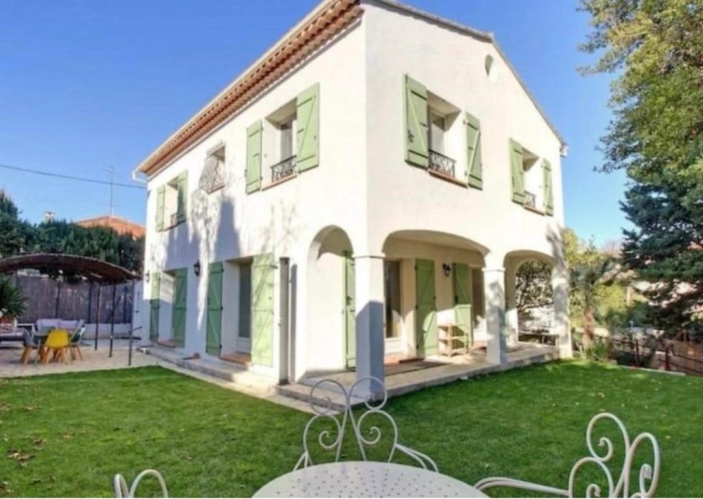 Elegant Cannes Villa 4-5 Bedrooms Walk to Palais & Beaches - 2