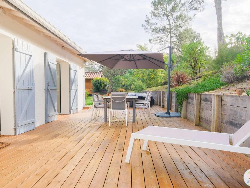 Maison de charme à Biscarrosse Plage, 8 pers, proche océan, jardin spacieux, terrasse, annexe. - FR-1-877-40 - 2