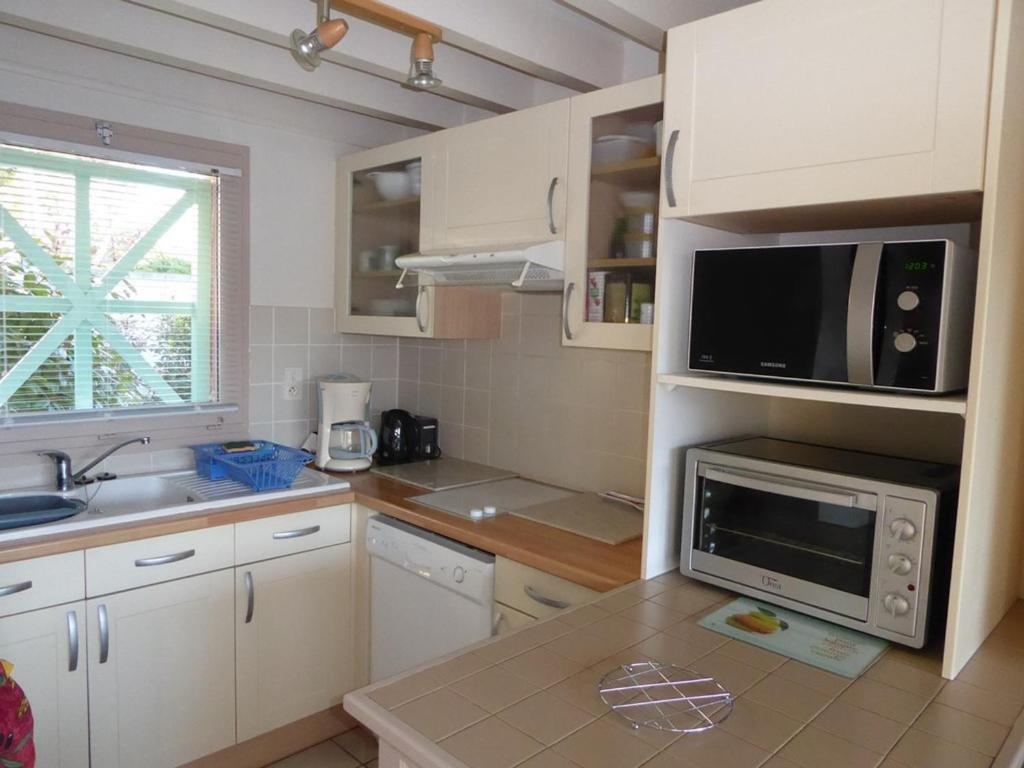 Maison Duplex à Biscarrosse Lac avec 2 Chambres, Jardin et Parking - Proche Plage et Lac - FR-1-877-43 - 4