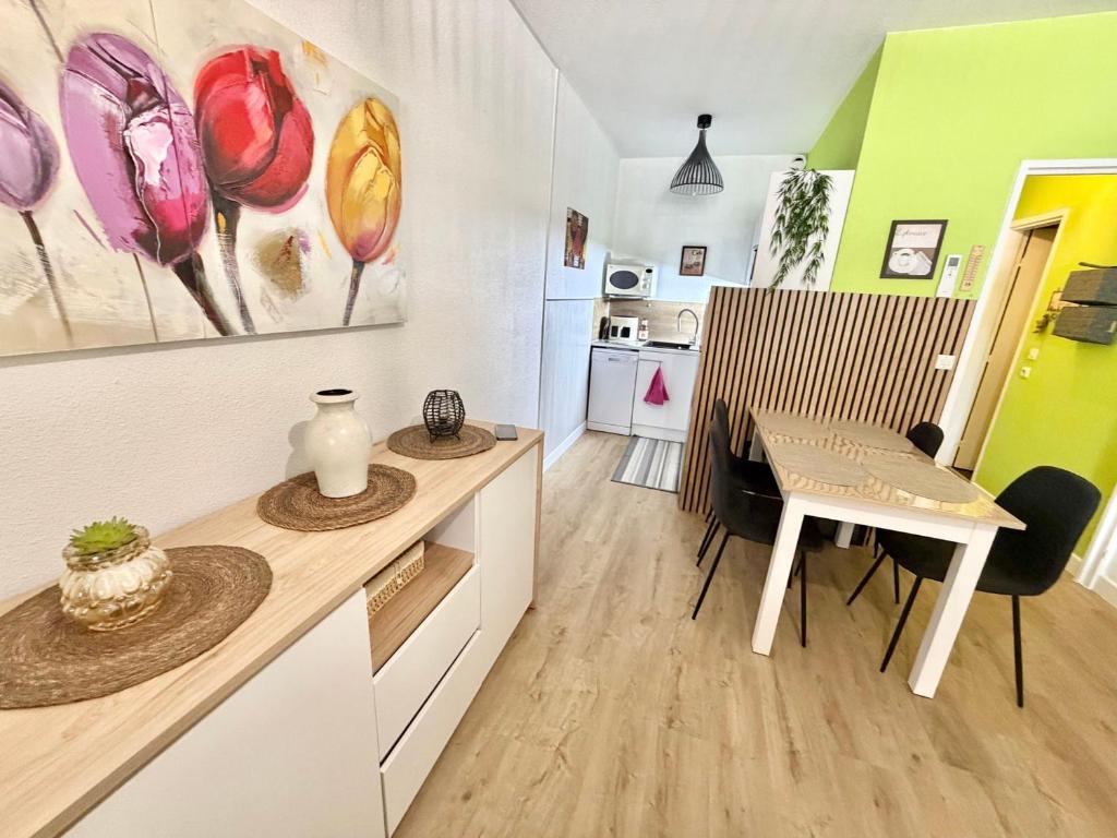 Studio clim au centre-ville - 4 pers. - FR-1-716-97 - 5