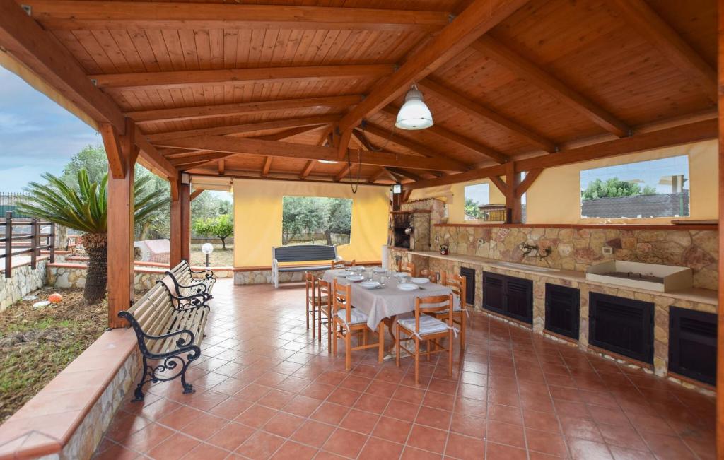 Gorgeous Home In Carini - 4