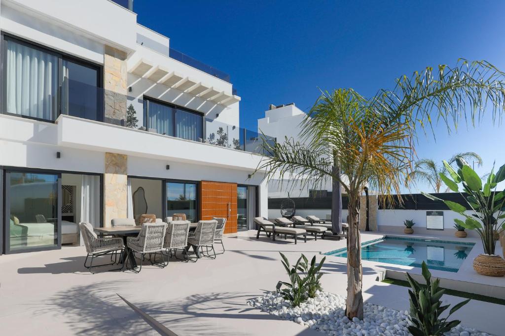 Villa Don Grosa - Luxury Family Retreat - 4