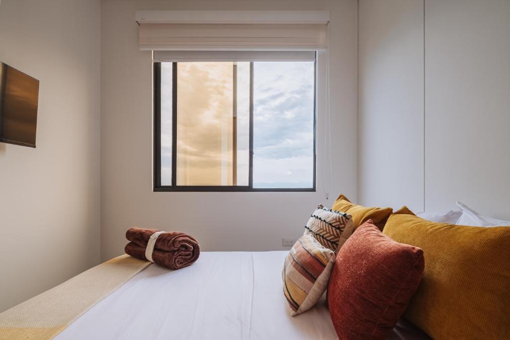 Summit Penthouse Pinares 3 Hab Jacuzzi Rooftop - 5
