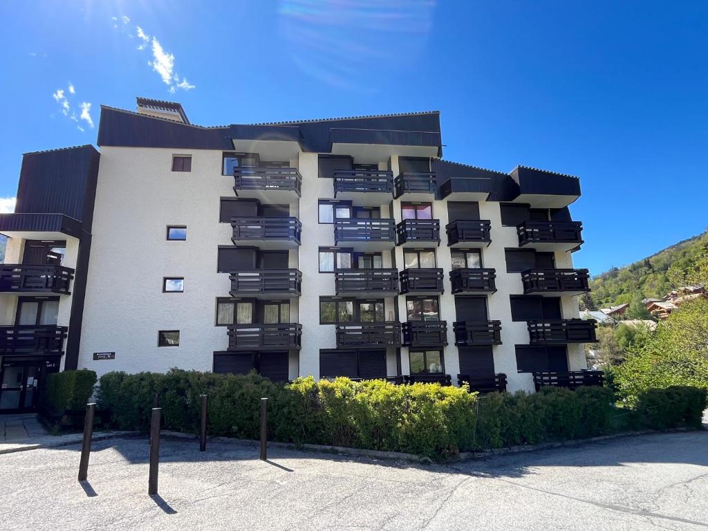 Appartement T2 avec balcon vue sur la montagne - Serre Chevalier Chantemerle Saint Chaffrey - linge de maison non fourni - 2