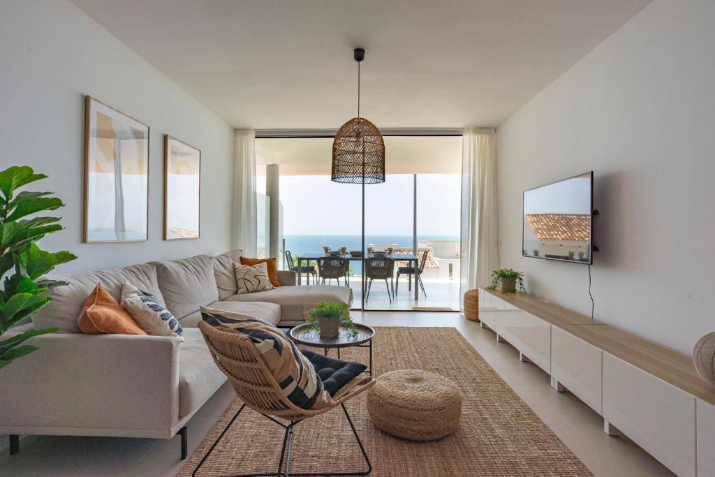 Stupa Hills with sea view, pool, free gym and sauna - 1