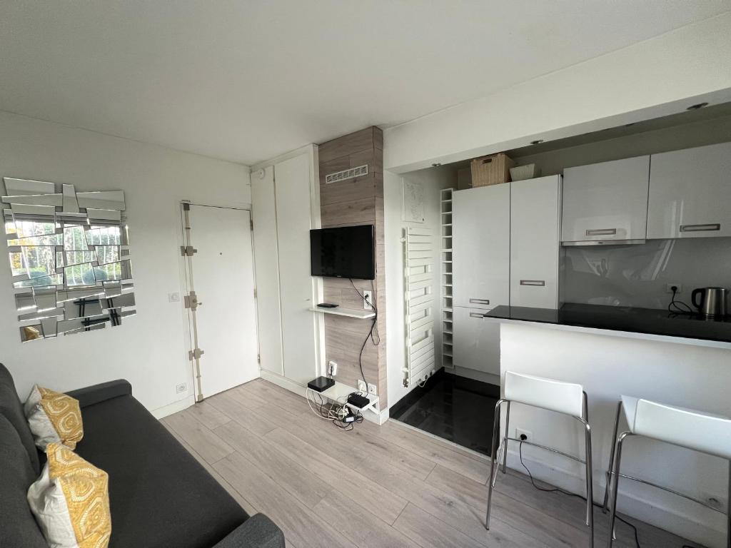 Eiffel Tower - Cosy Flat - 2