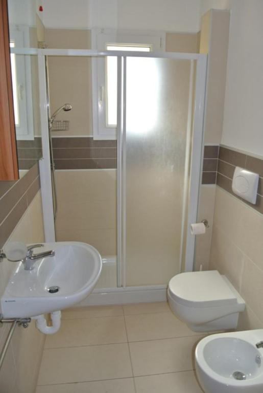 Accommodation with shared pool for eight guests - 4