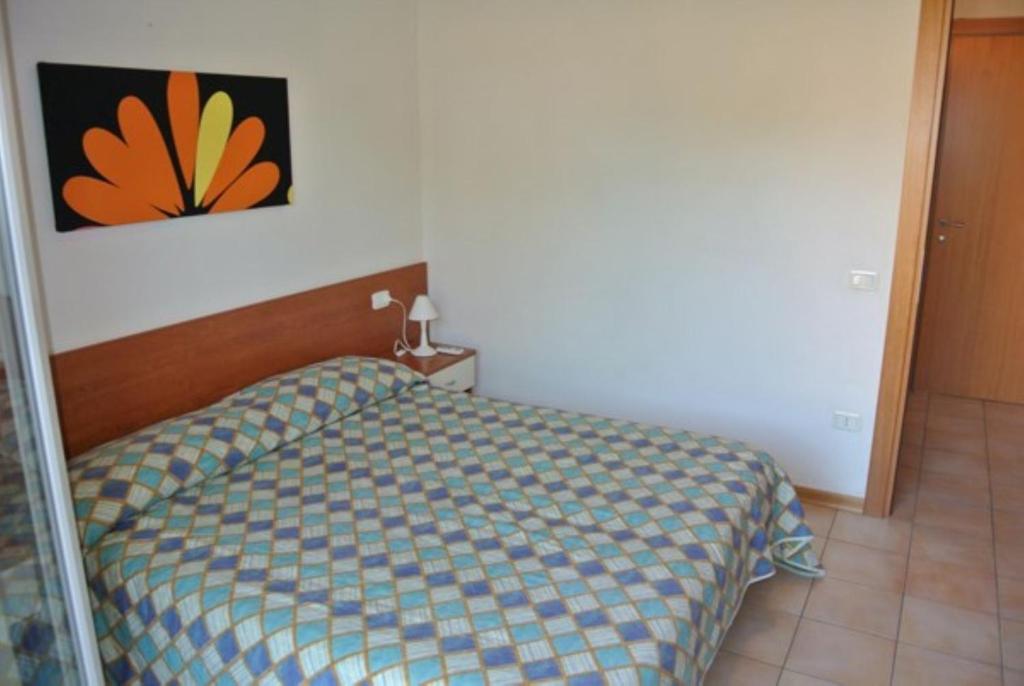 Two-storey flat with shared pool and patio - 3