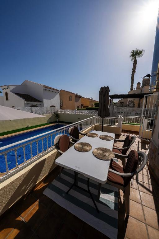 Private Villa with pool - 2