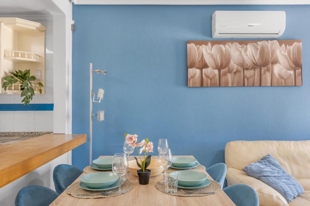 Charming Zenia Townhouse - 2