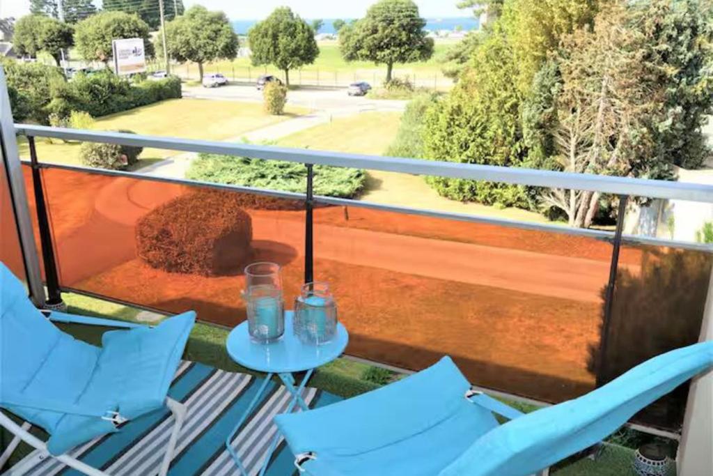 Bright apartment with balcony and sea view - 1