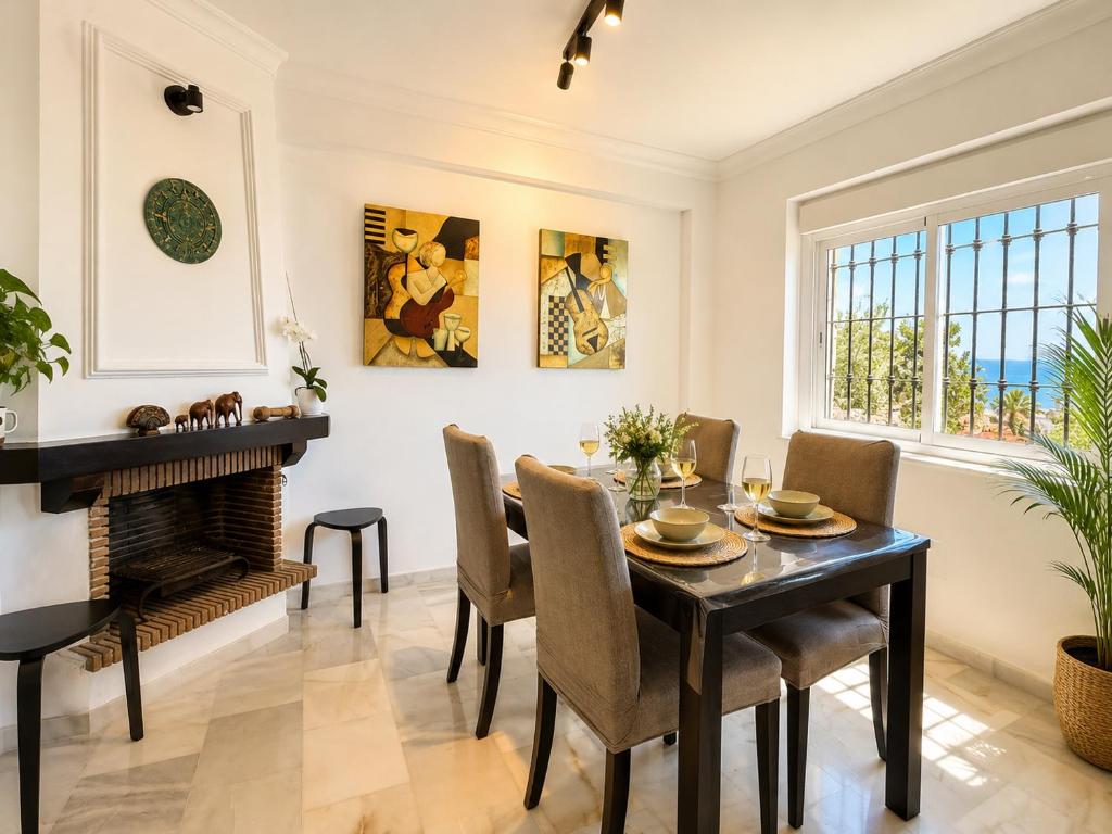 Torremolinos Sea View Townhouse, Pool, BBQ & Workspace - Magnolia Properties - 3