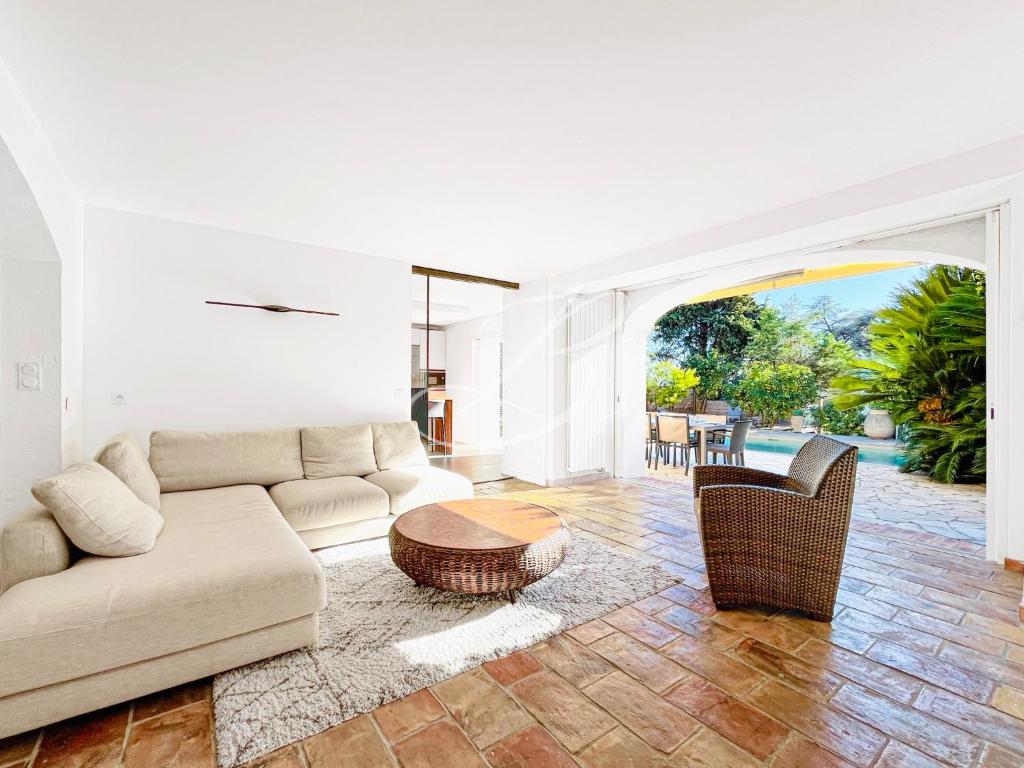 Villa Pleiades - Large Pool 6 Bedrooms 12 Guests - 5