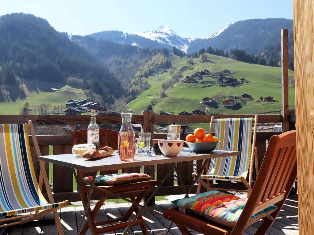 Chalet calme et récent à Arêches-Beaufort, 8 pers, exposé sud, terrasse ensoleillée, proche du village - 1