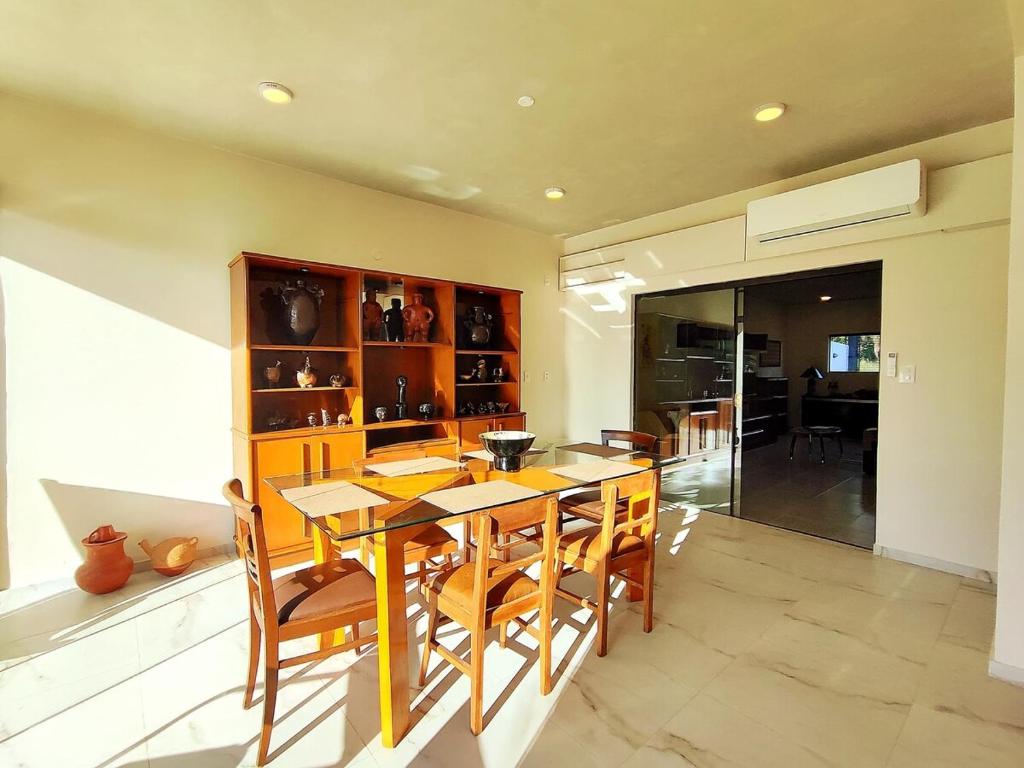 Modern Duplex with Pool in Luque - 4