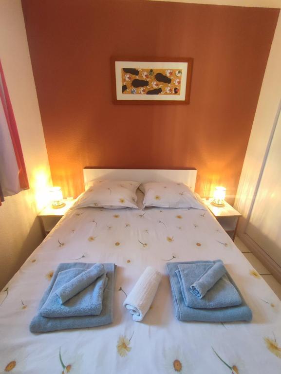 Appartement 6 personnes, 40m2, lave-linge, 2 salles de bain, grand balcon, piscine et proche golf - 4
