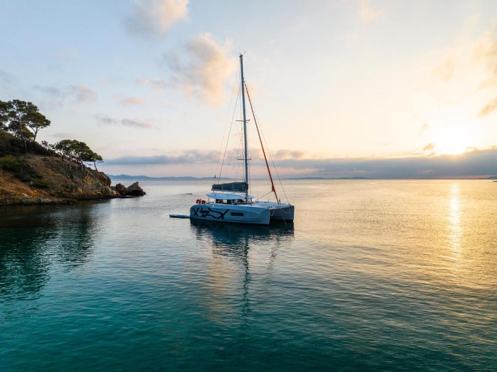 Private Luxury Catamaran Cruise - 1