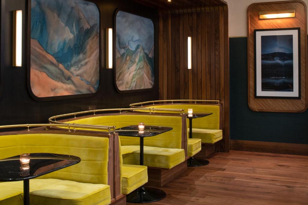 Bar/lounge