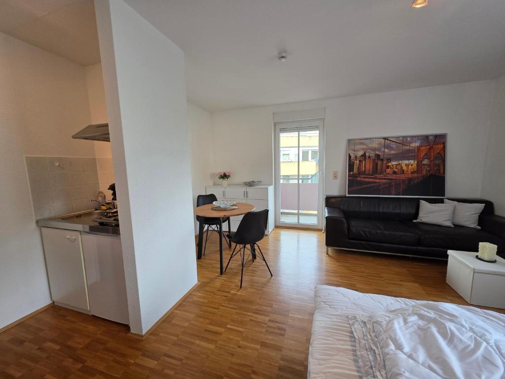 Balkon, Festungsblick - Stadtnahe Wohnung - 3