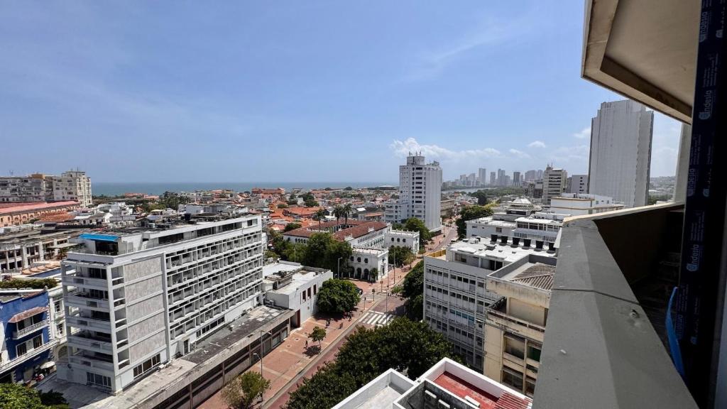 1BR Loft | Old Town View + 2 Baths - 5