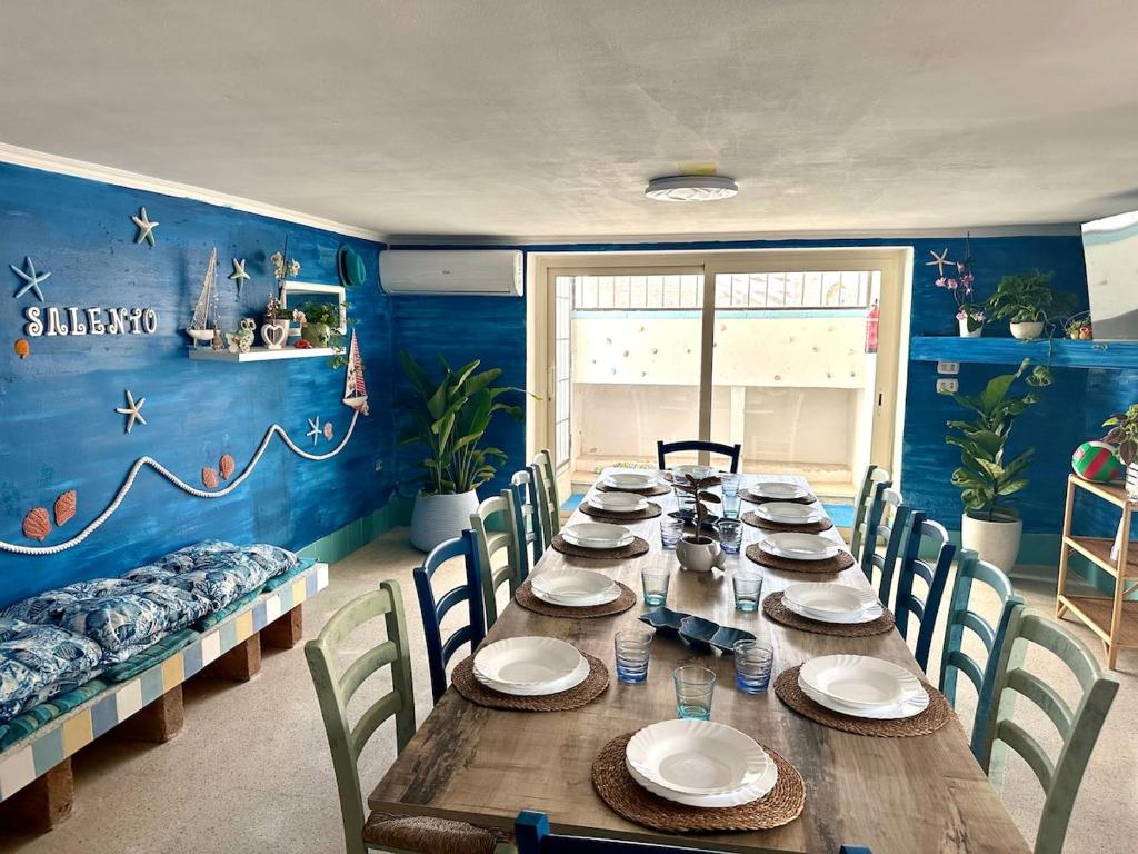 6 Ensuite Rooms, 100m from the Beach - 2