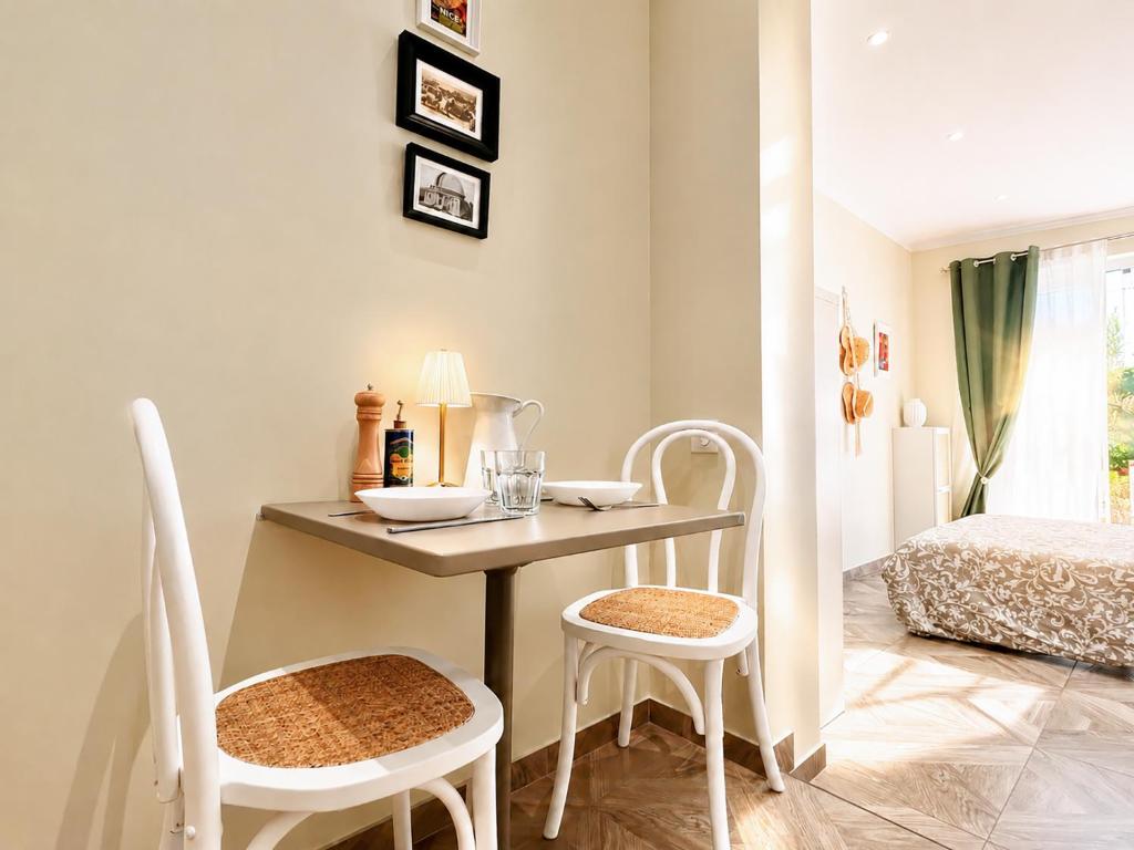 Le Petit Nice - 4 Studios, 2 with Private Terrace - Nice Centre - 3