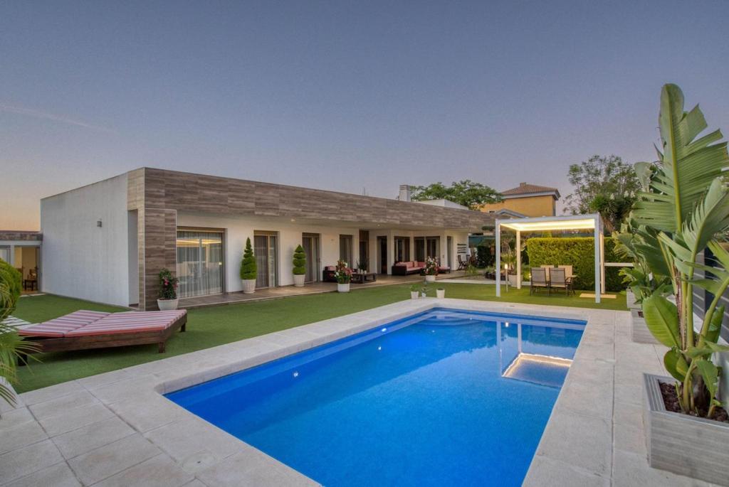 Luxury Villa in Santa Pola Costa Blanca - 3