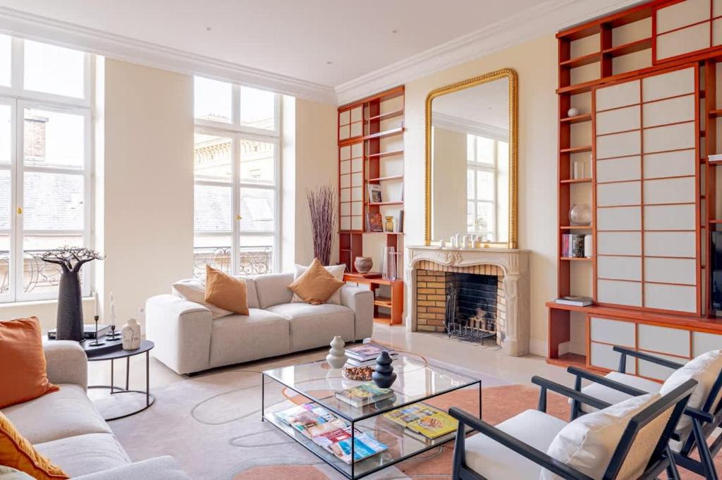 Timeless Elegance in Paris - 1