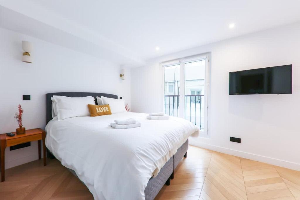 Urban Retreat Brand-New Duplex 2-Bedroom - 5