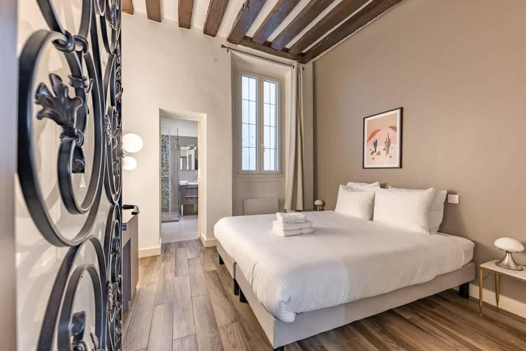 Charming Apartment 2BR 6P St-Germain-des-prés - 5