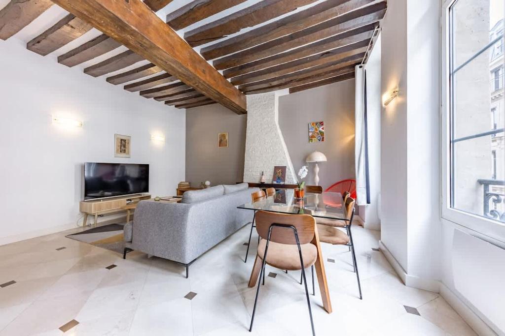 Charming Apartment 2BR 6P St-Germain-des-prés - 2