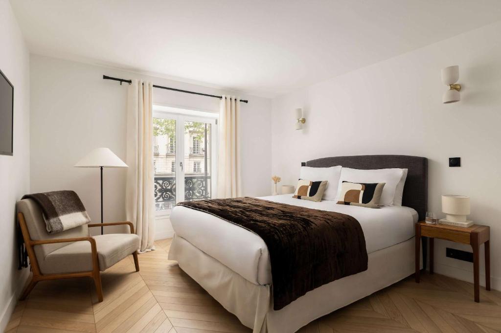 Brand New 3 Bedrooms Facing Madeleine St Honoré - 5