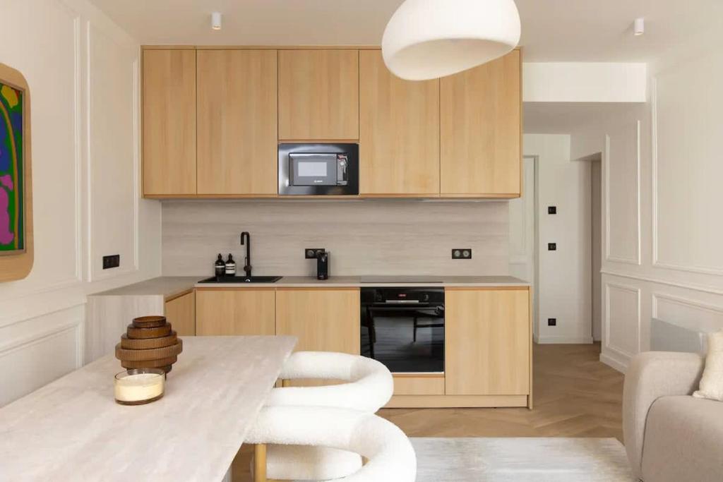 Splendid Apartment 2BR 6P Near Palais Royal - 3