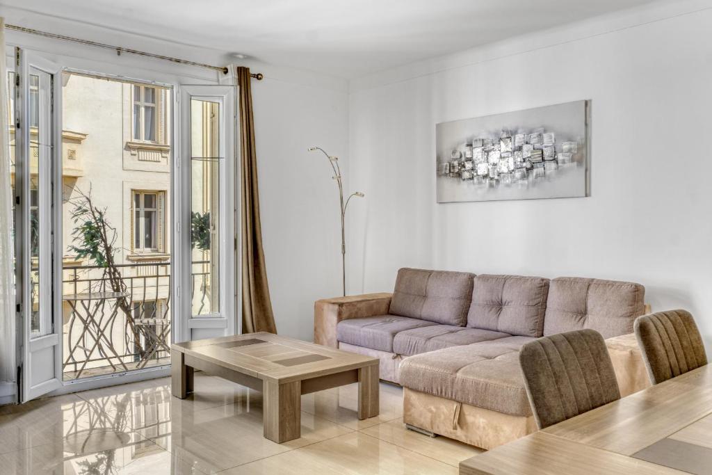 Spacious 2 Bed - 5 mn du Palais - Calme - Balcon - 2