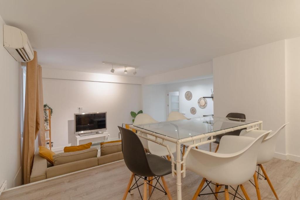 Spacious modern-2Bedroom 2Bathroom-Bernabéu - 3