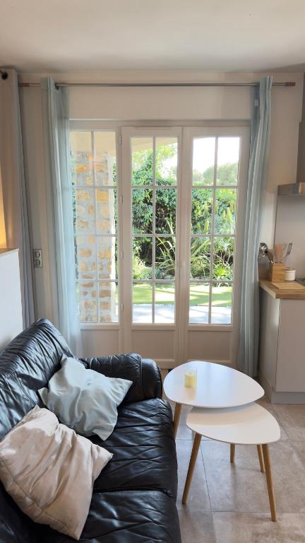 Studio bord de mer avec jardin dans villa ancienne - 3