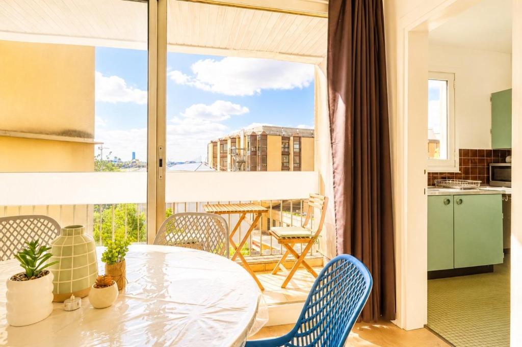 Séjour parisien en famille - Balcon & parking - 1