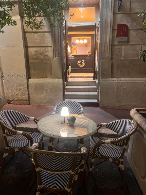 Facilities, Hotel Comedie - Place De La Comedie Corum in Montpellier