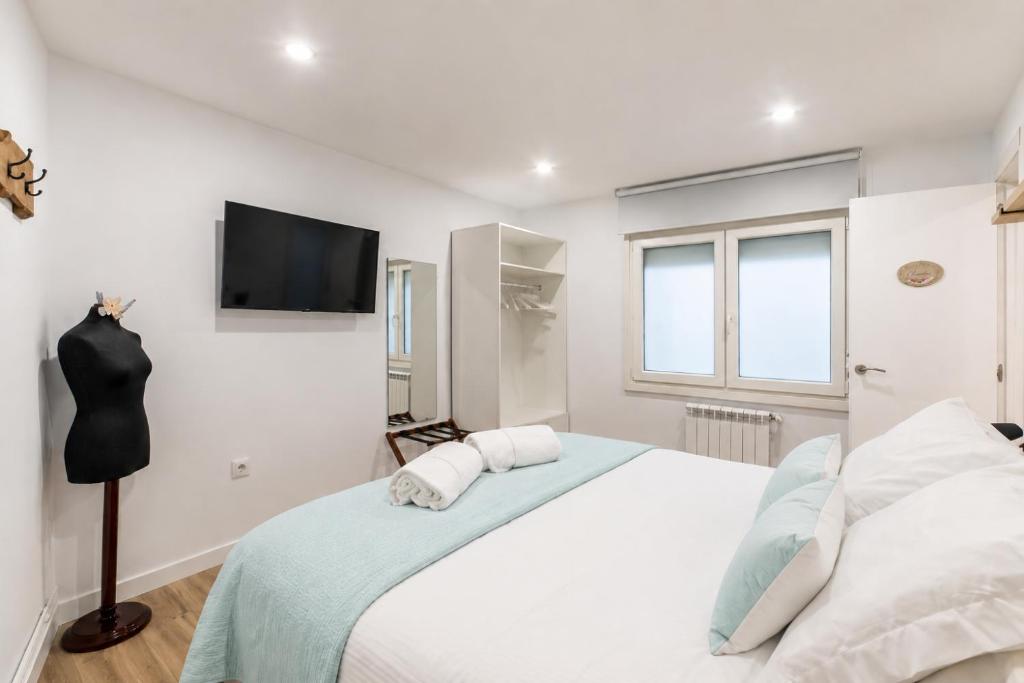 Luxury Old Town Apartment - Terrace and Private Parking - 5