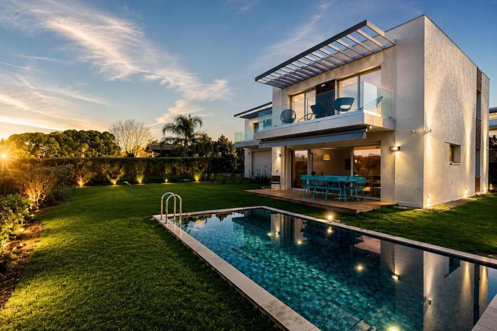 Villa contemporaine de standing Antibes 3 Chbres - 6 Pers - PiscineParking - 1